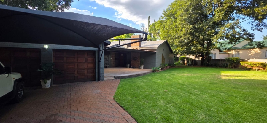 3 Bedroom Property for Sale in Flamwood North West